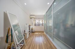 Highland Road (D19), Terrace #543062611
